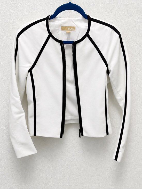 Michael Kors Jackets & Blazers - Michael Kors white jacket features prominent black piping trim and a full Sz(M)